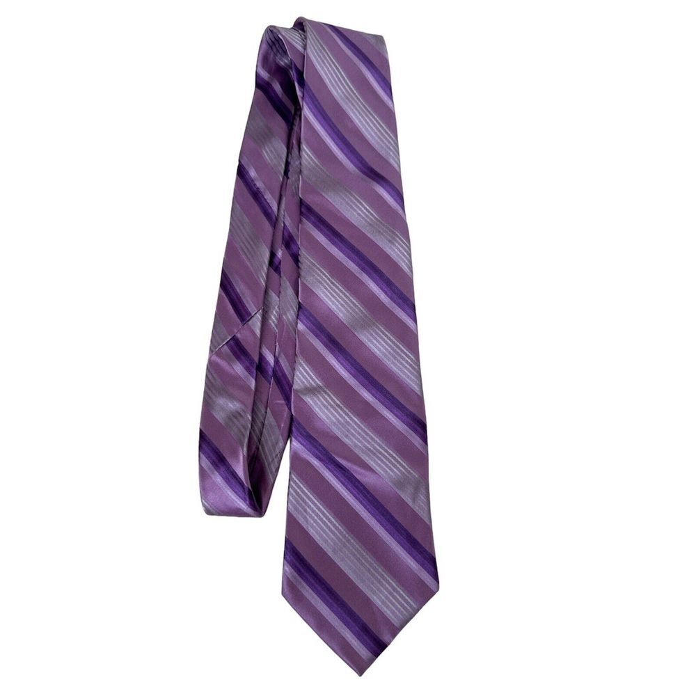 Bugatti Tie‎ Striped Print 100% Silk Professional Business Formal Purple